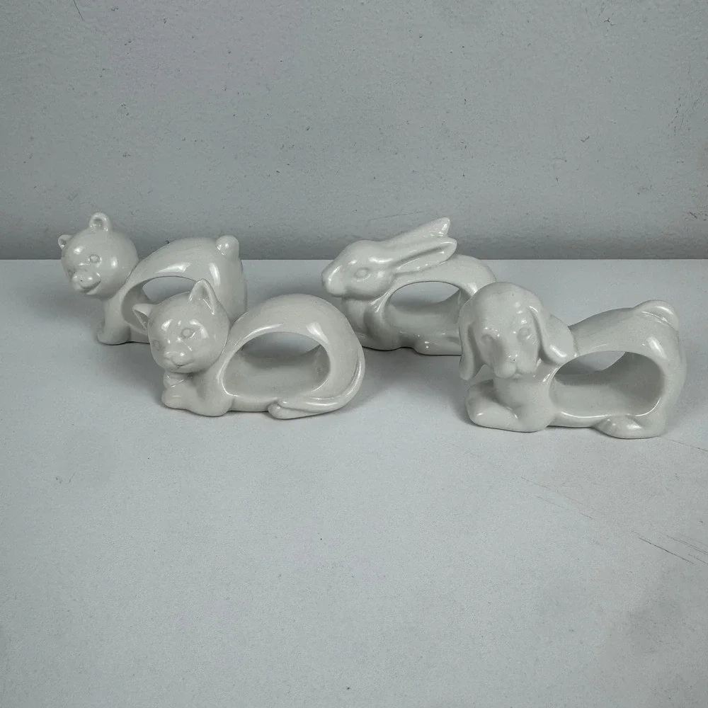 Vtg White Ceramic Animal Napkin Rings‎ Set of 4 Bear Cat Rabbit Dog whimsical
